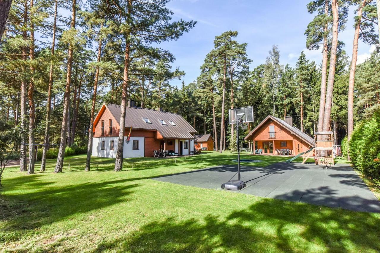 Vacation Home Mezsargi Pape Exterior photo