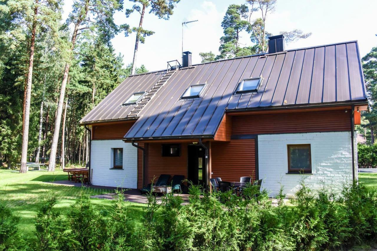 Vacation Home Mezsargi Pape Exterior photo