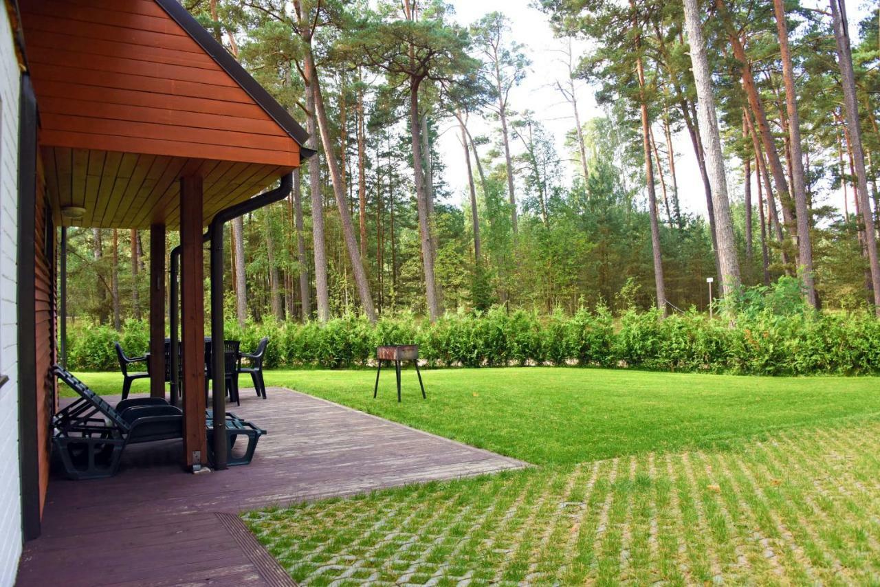 Vacation Home Mezsargi Pape Exterior photo