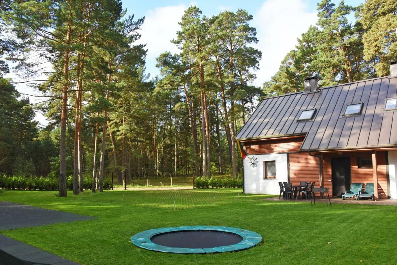 Vacation Home Mezsargi Pape Exterior photo